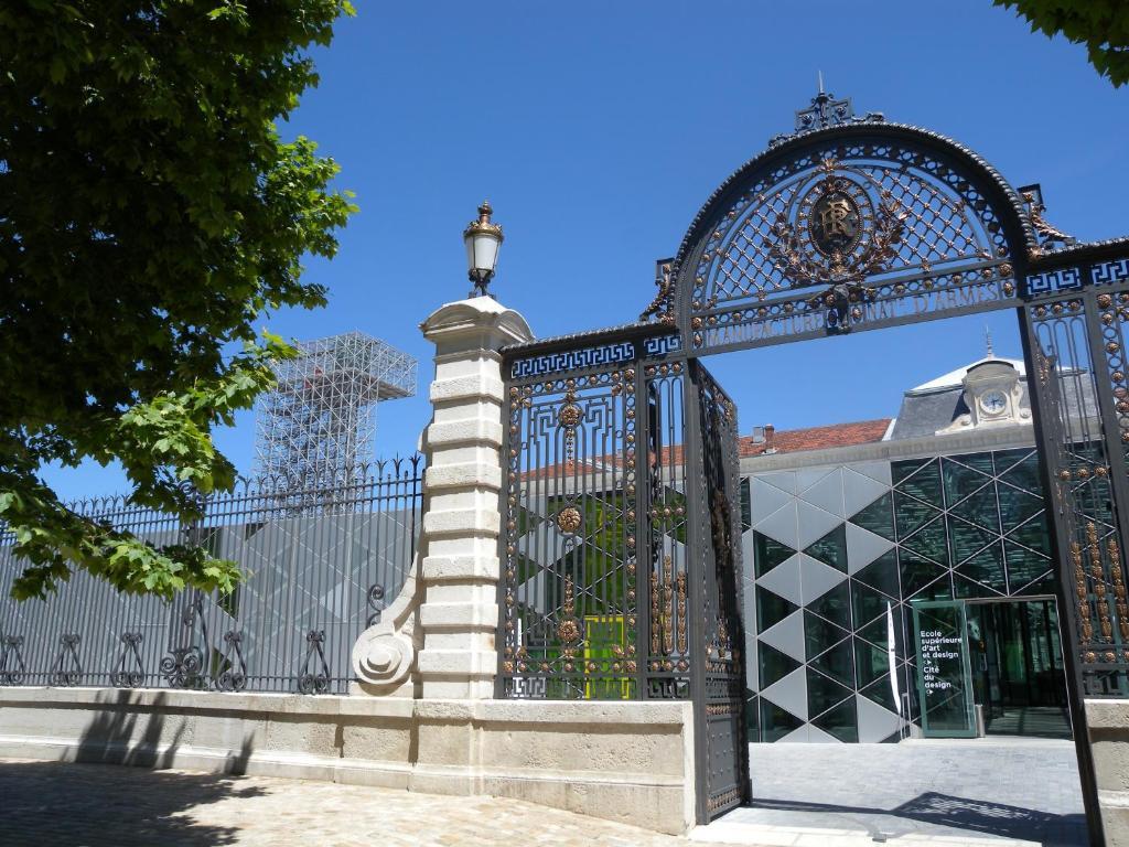 Ibis Styles St Etienne - Gare Chateaucreux Saint-Etienne  Ngoại thất bức ảnh